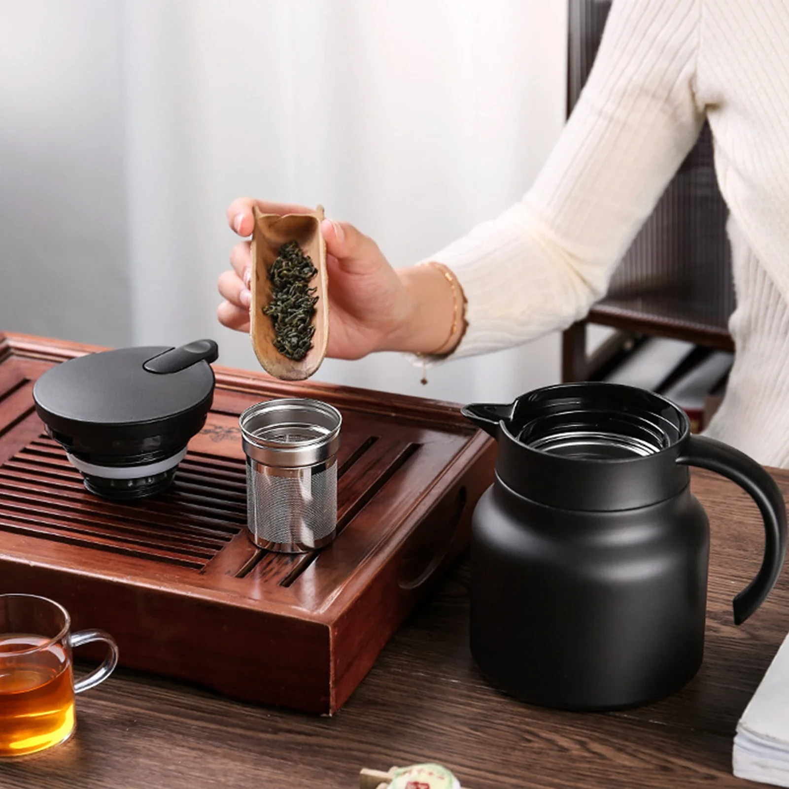 Stainless Steel Insulation Pot - Spill-Proof Thermal Jug for Hot Beverages, Durable Vacuum Design, Easy Pour Spout - Image 5